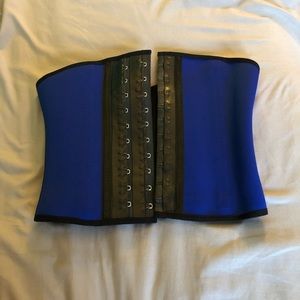 Waist Trainer